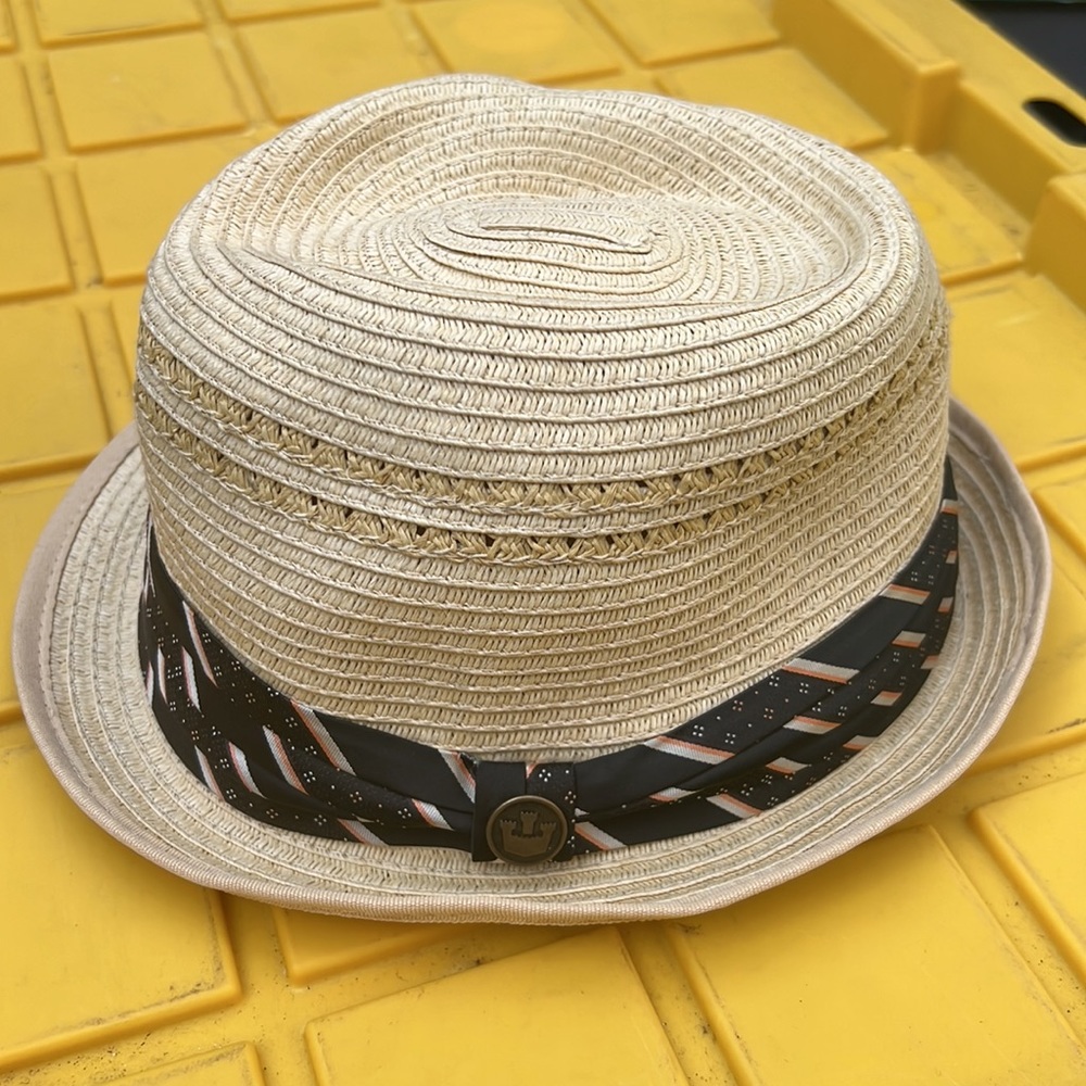 Men’s hat - Picture 2 of 3